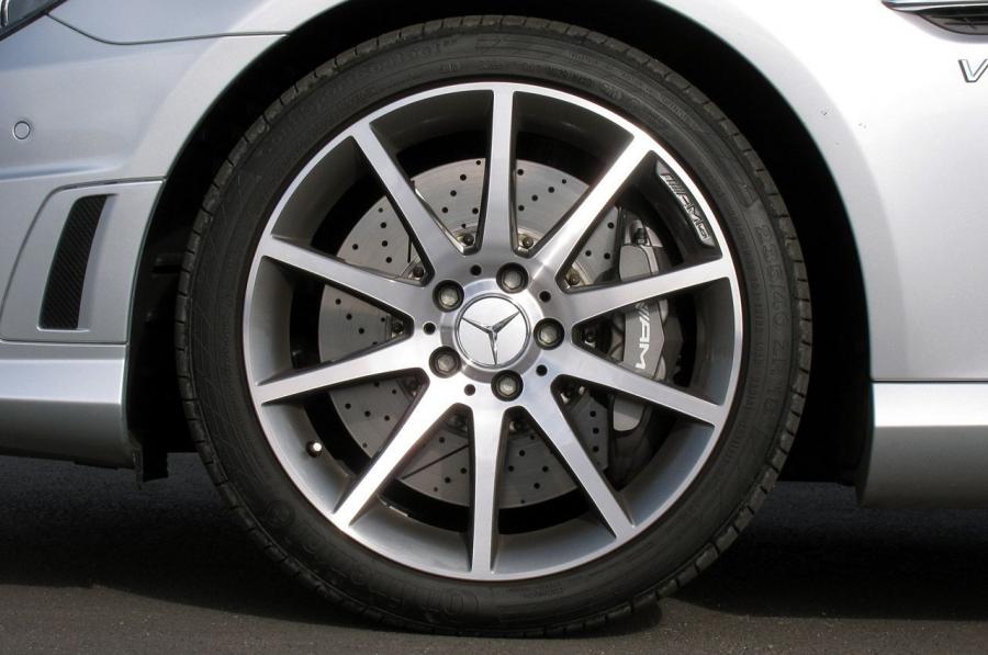  Mercedes-Benz SLK55 AMG 2012 года  (фото 35 из 73)